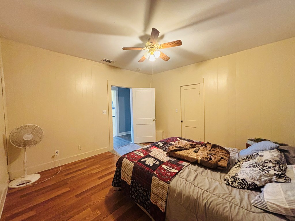 608 Ewald St Property Photo 30