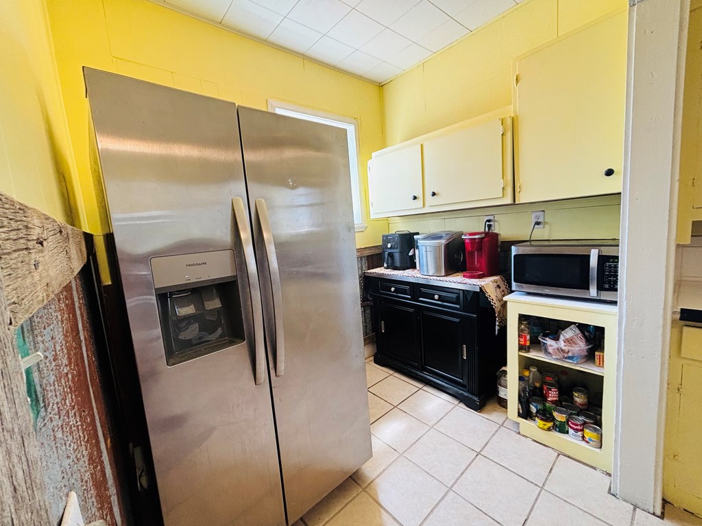 608 Ewald St Property Photo 31