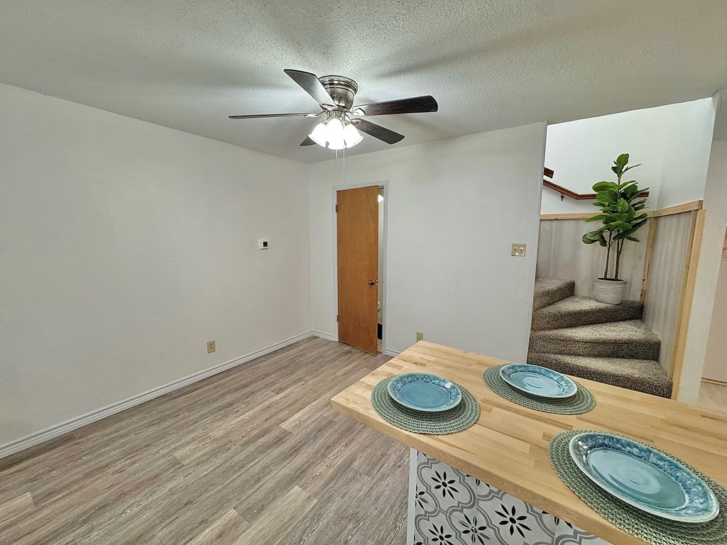 1036 Glenna Dr Property Photo 11