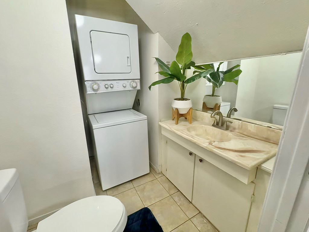 1036 Glenna Dr Property Photo 12