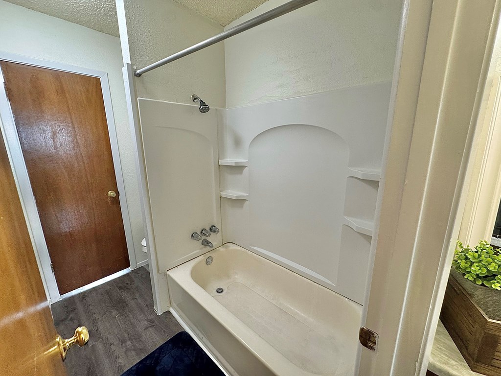1036 Glenna Dr Property Photo 23