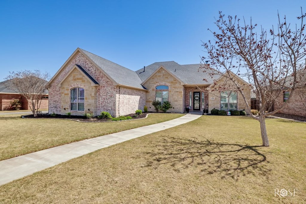 4718 Shadow Creek Property Photo 3