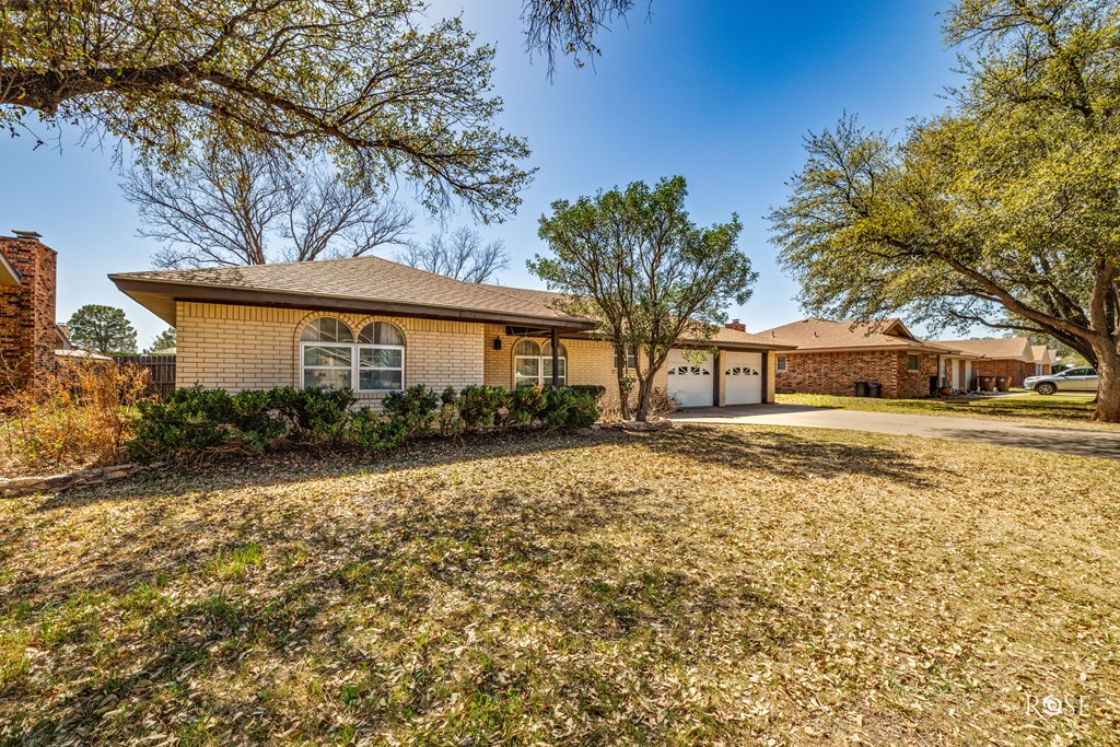 3219 Sunset Dr Property Photo 2