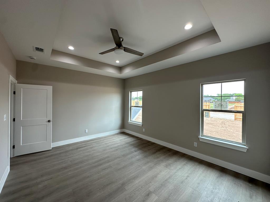 3118 Cedarhill Dr Property Photo 3