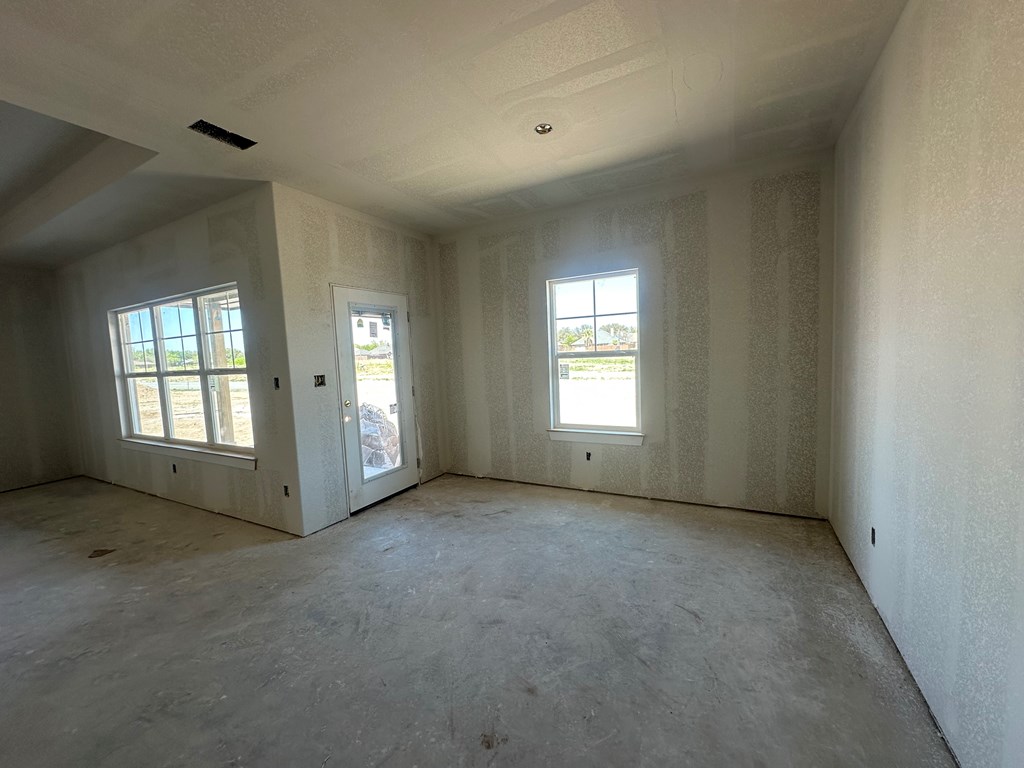 3120 Cedarhill Dr Property Photo 5