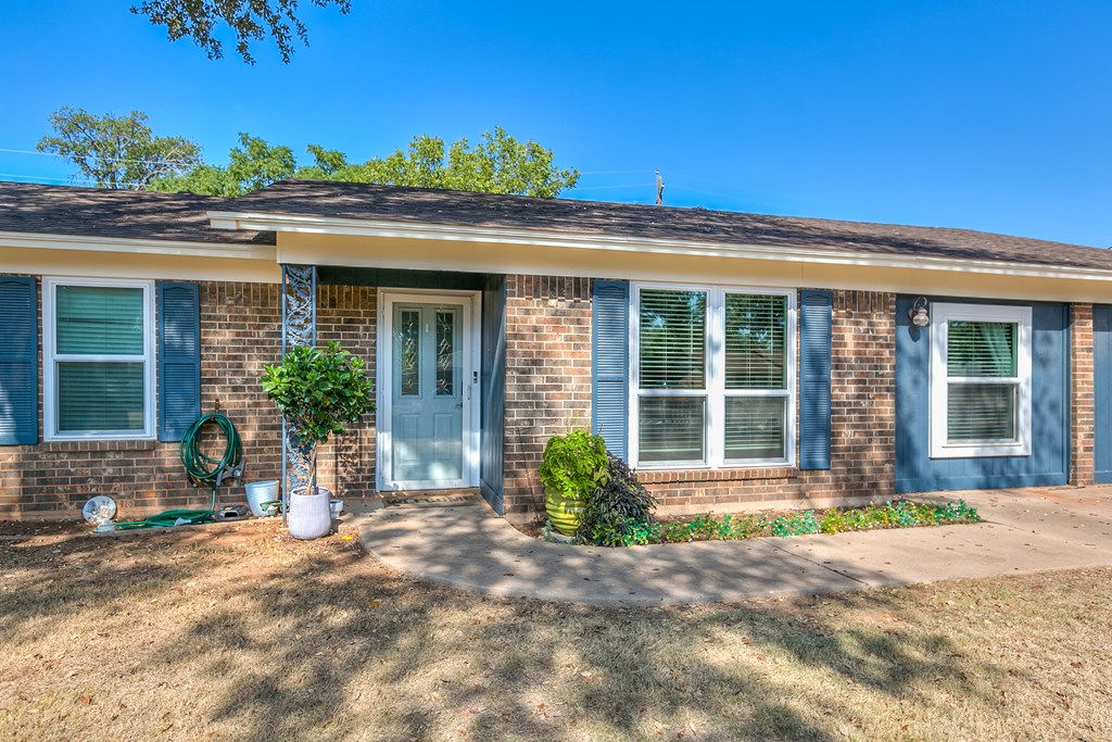 3101 Bluebonnet Lane Property Photo 5