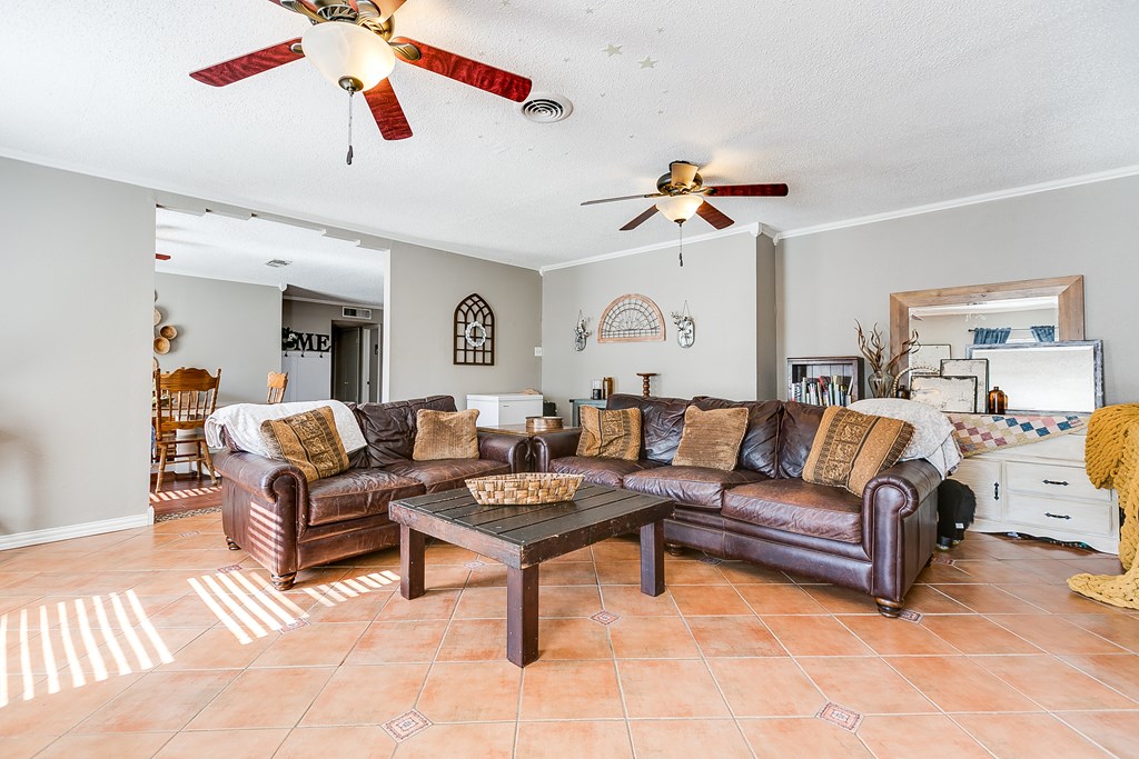 3101 Bluebonnet Lane Property Photo 10