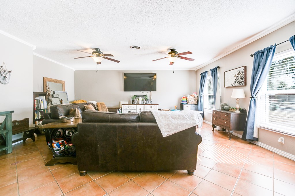 3101 Bluebonnet Lane Property Photo 11