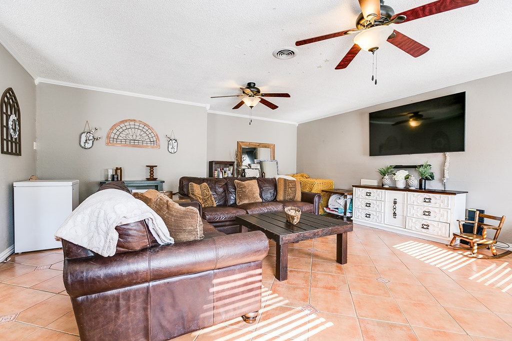 3101 Bluebonnet Lane Property Photo 12