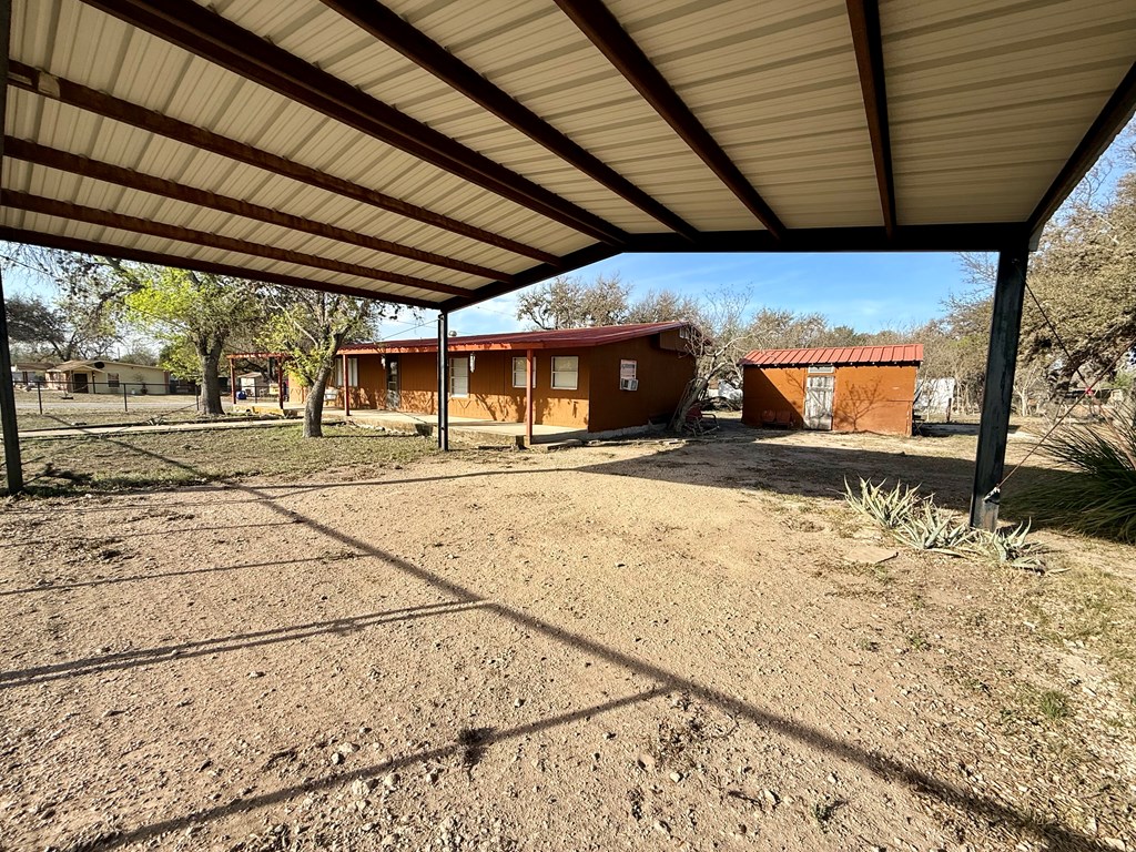 200 N Pecos St Property Photo 5