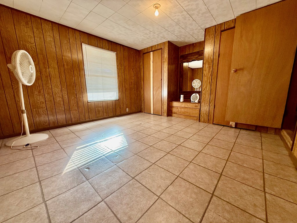 200 N Pecos St Property Photo 18