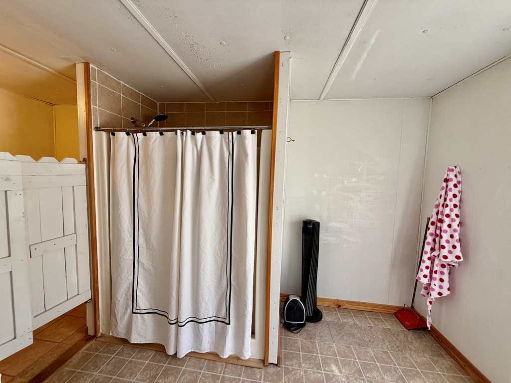 200 N Pecos St Property Photo 31