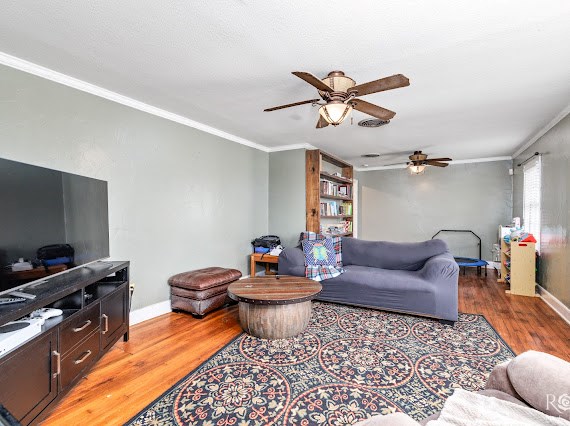 203 Penrose St Property Photo 6