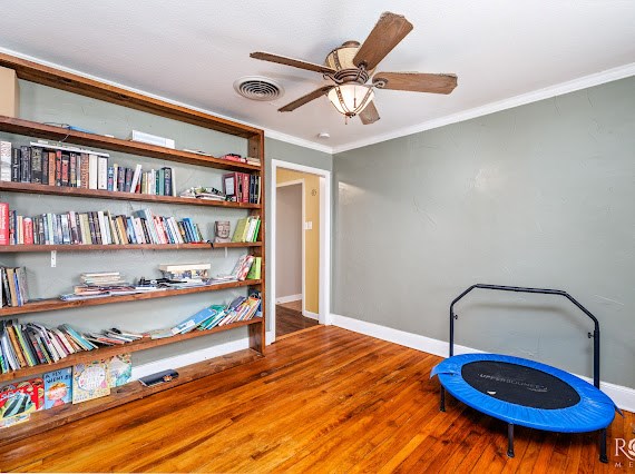 203 Penrose St Property Photo 7