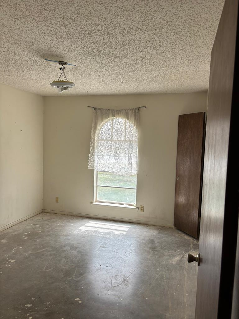 208 Blue Grass Dr Property Photo 13
