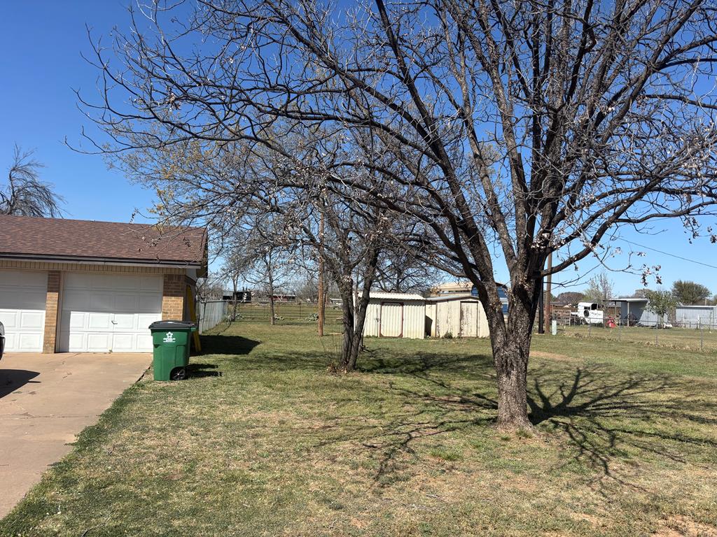 208 Blue Grass Dr Property Photo 41