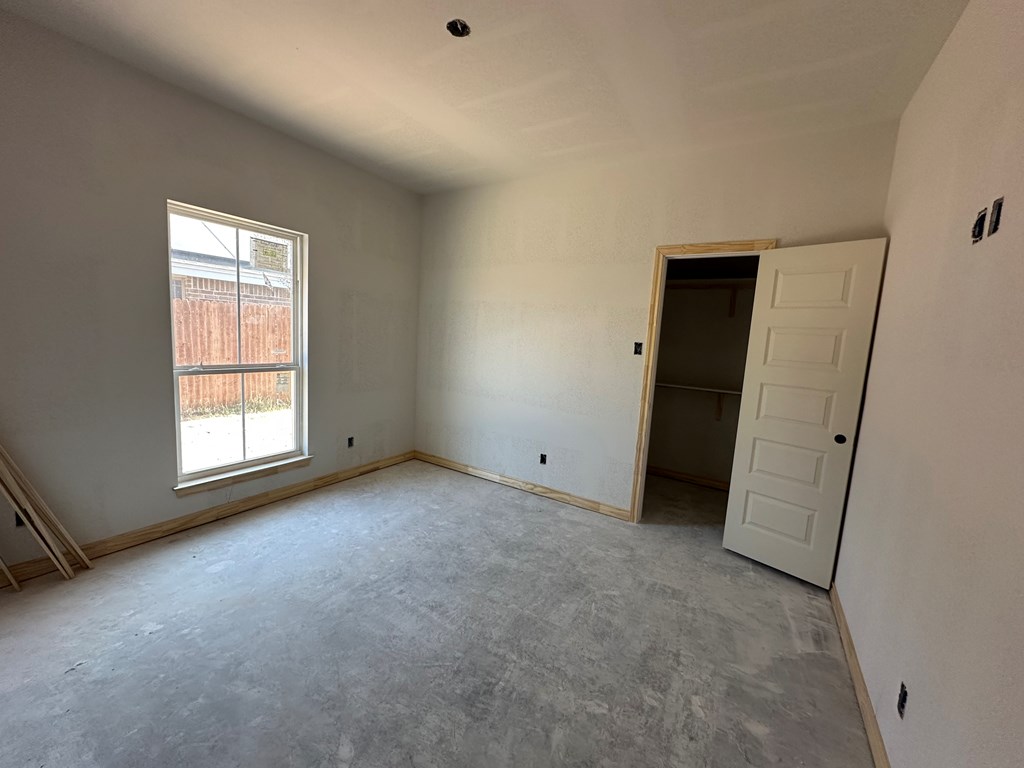7509 Easton Ave Property Photo 10