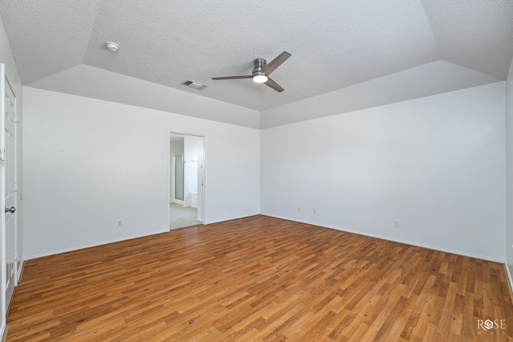 605 Mayfair Lane Property Photo 17