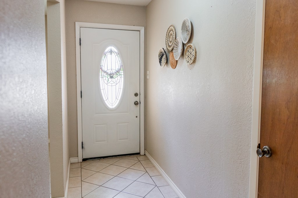 3226 Timber Ridge Dr Property Photo 4