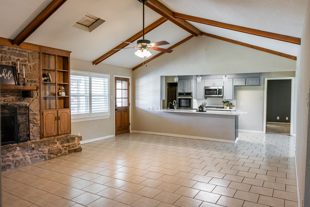 3226 Timber Ridge Dr Property Photo 6