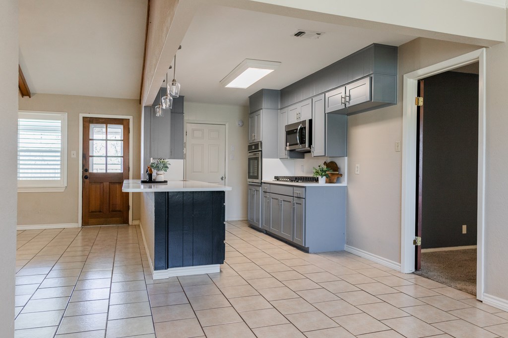 3226 Timber Ridge Dr Property Photo 9
