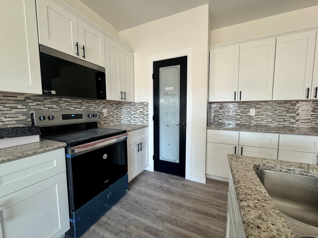 3634 Silver Spur Dr Property Photo 6