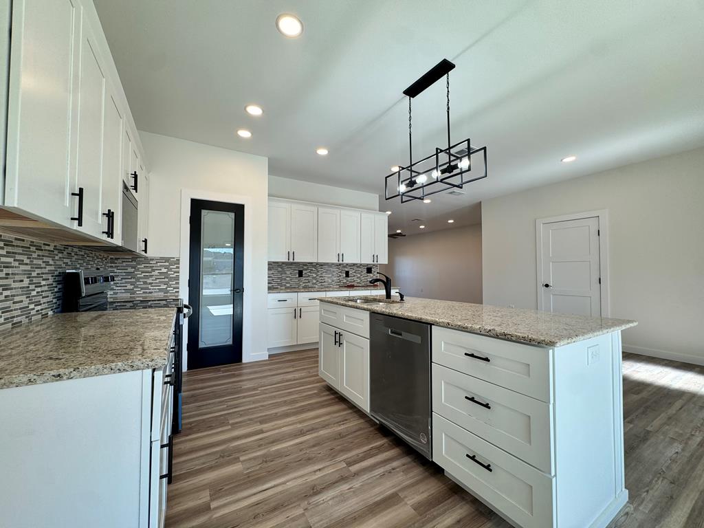 3634 Silver Spur Dr Property Photo 7