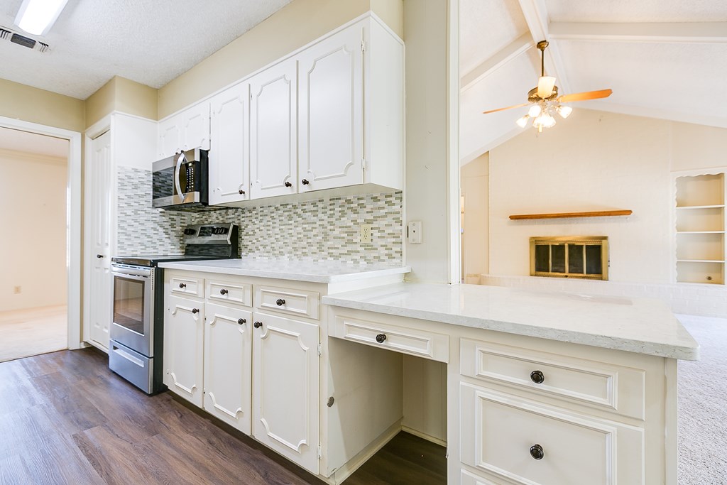2921 Southland Blvd Property Photo 15