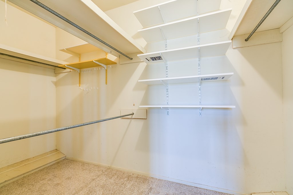 2921 Southland Blvd Property Photo 21