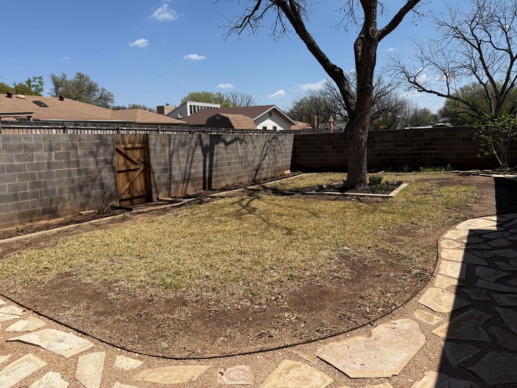 3826 Parkwood Dr Property Photo 18