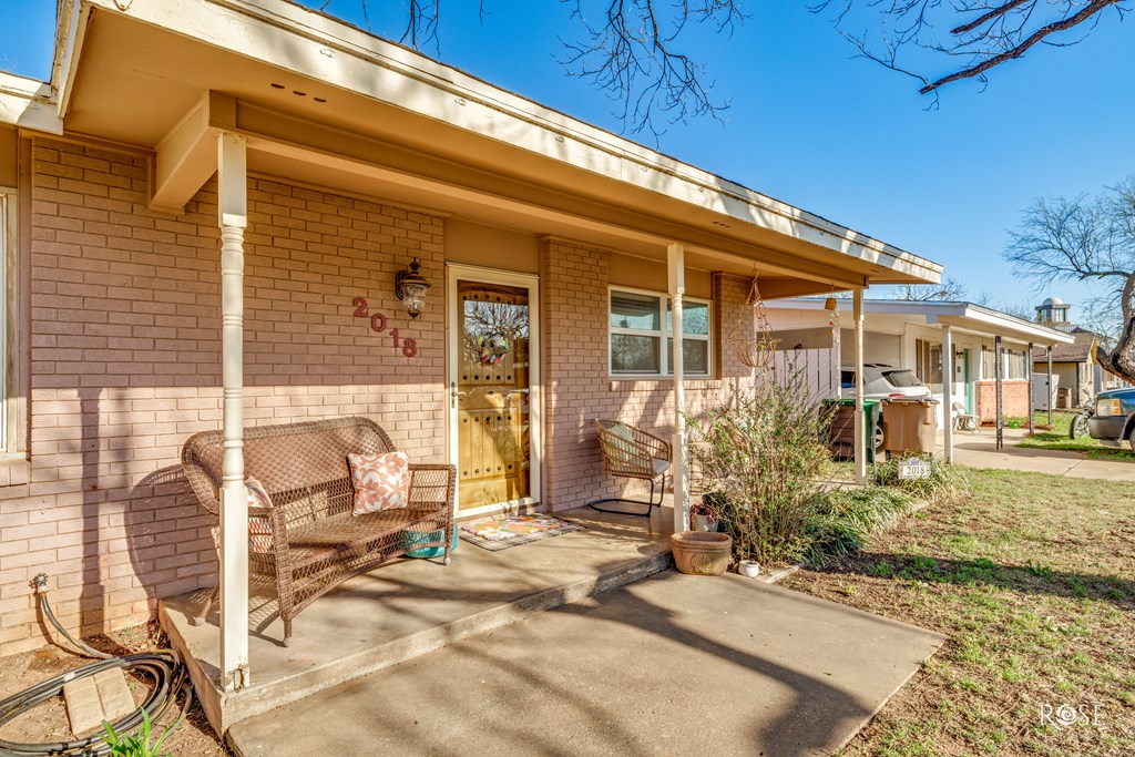 2018 St Mary St Property Photo 3