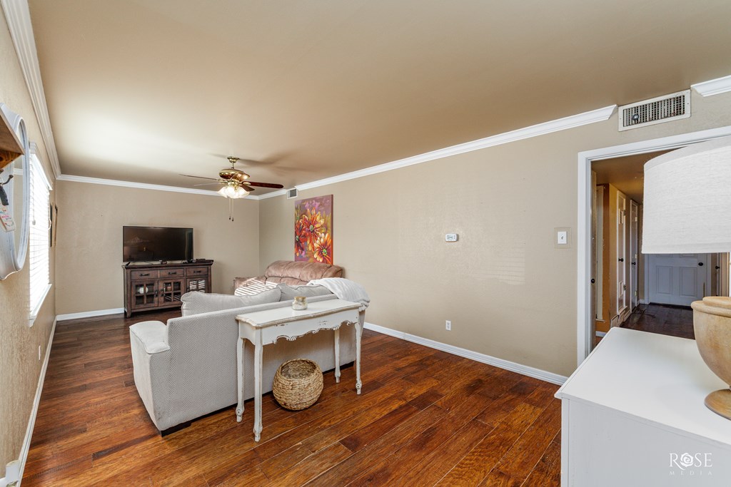 2018 St Mary St Property Photo 6