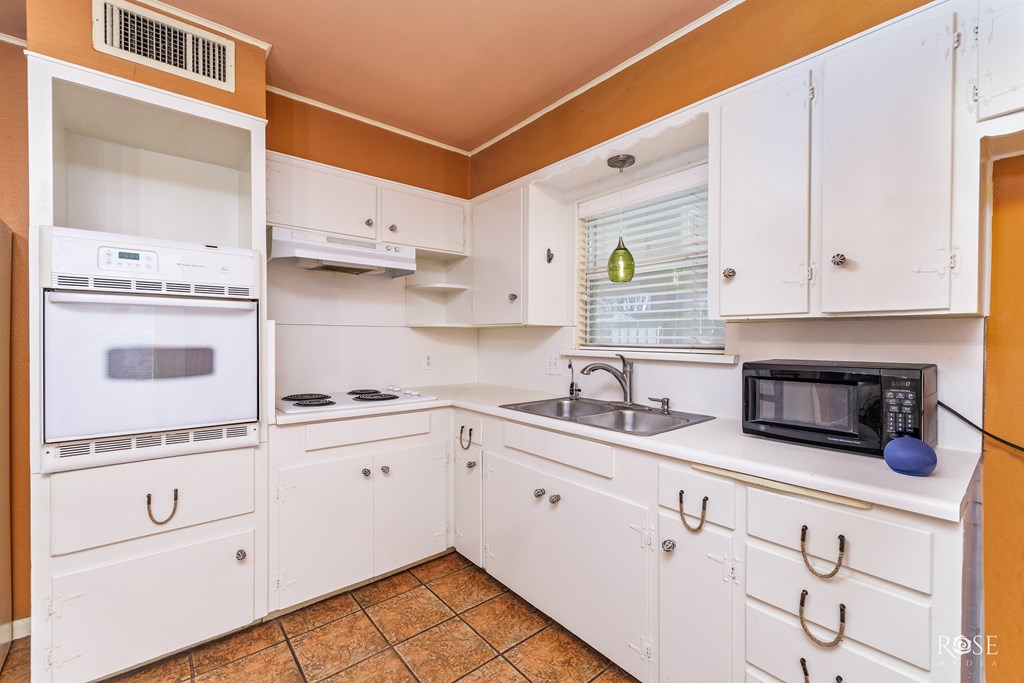 2018 St Mary St Property Photo 8