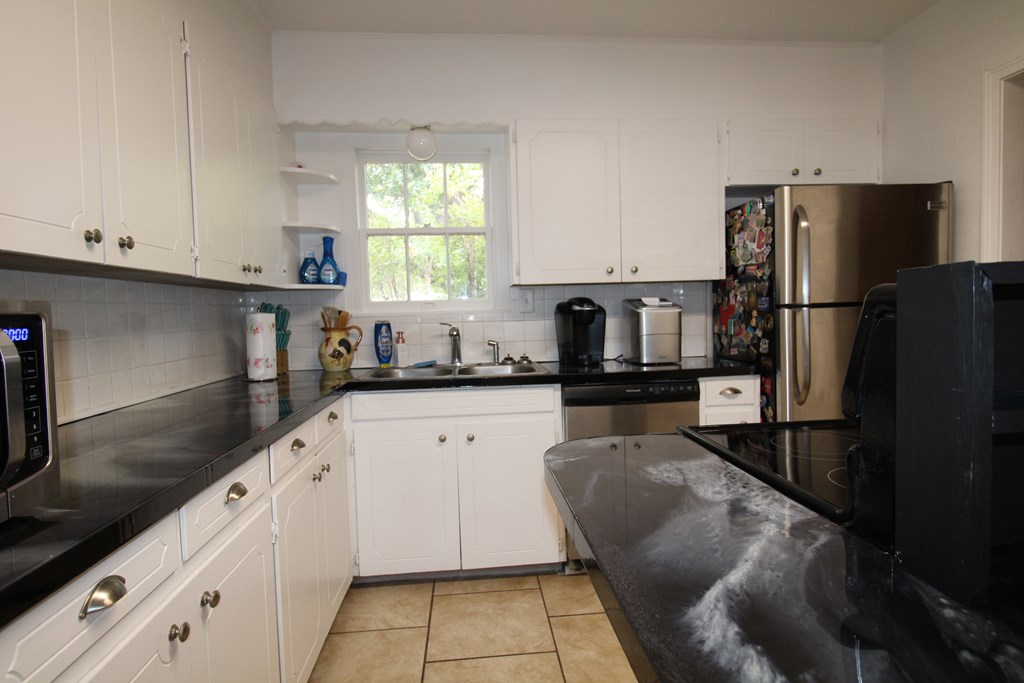 211 Churchill Blvd Property Photo 6