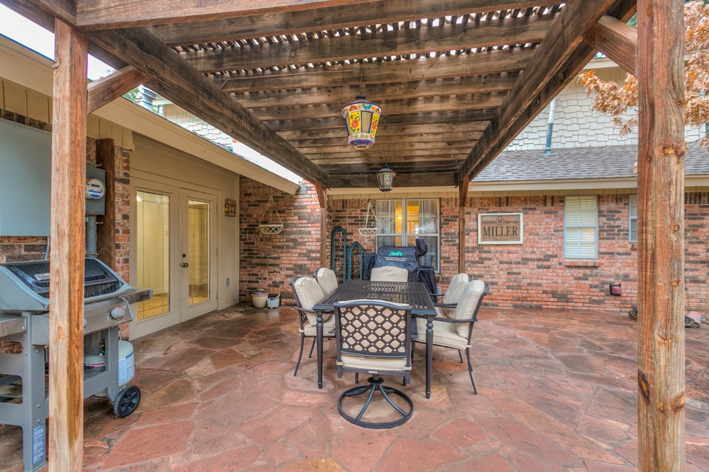 2805 Alta Vista Lane Property Photo 40