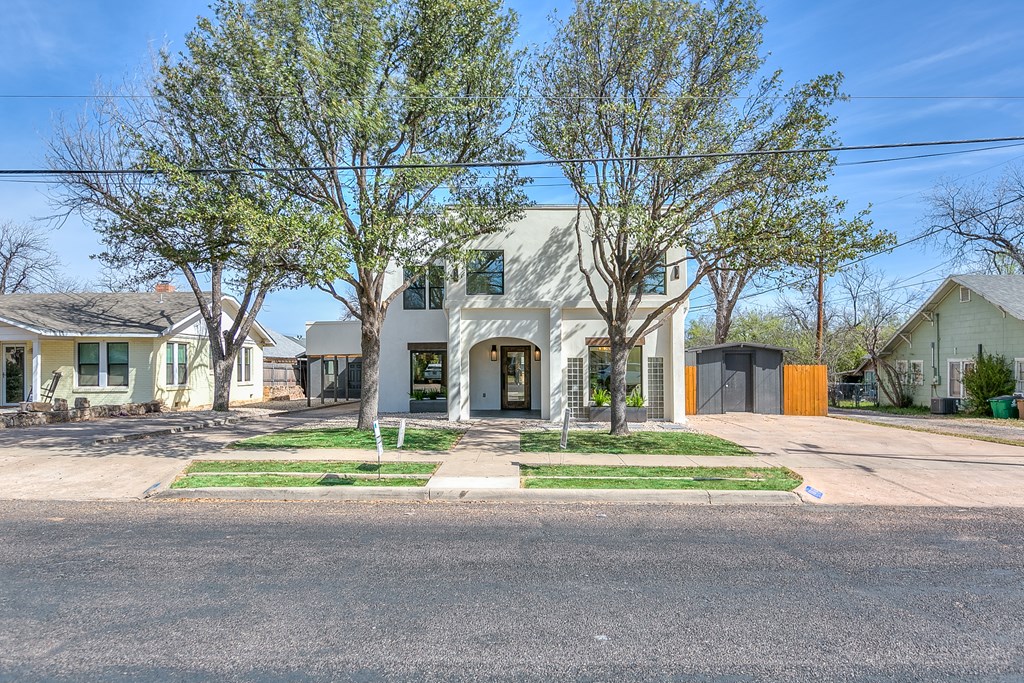1818 W Ave J Property Photo 2