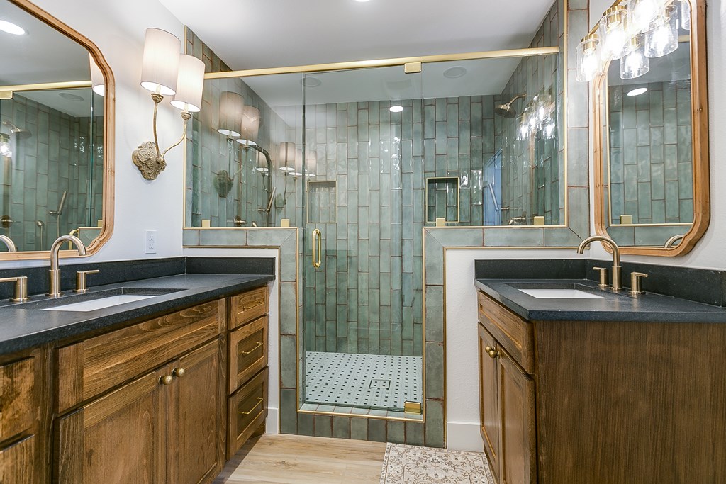 1818 W Ave J Property Photo 36