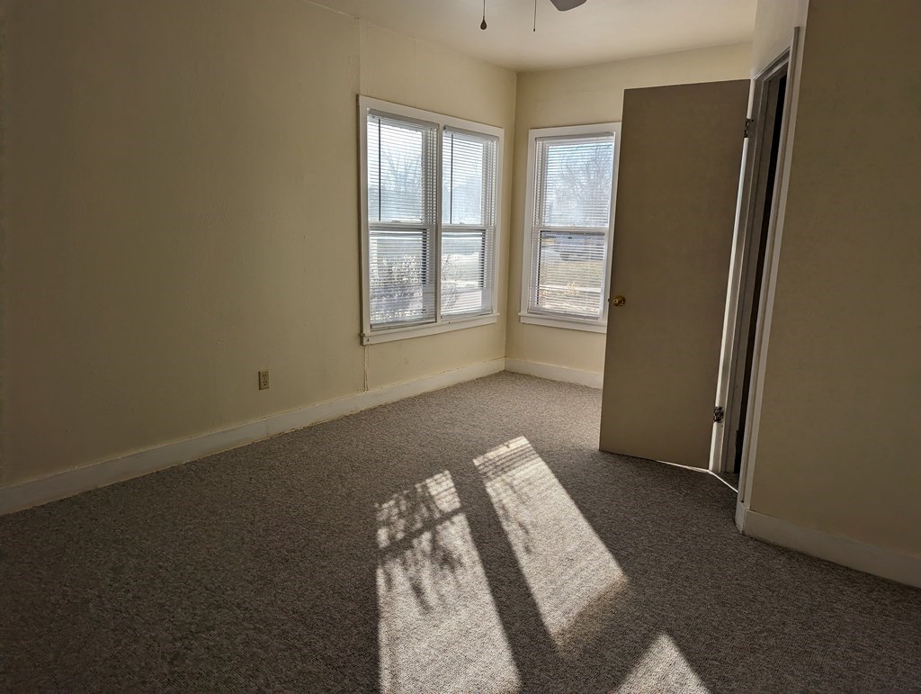 1409 S Van Buren St Property Photo 5