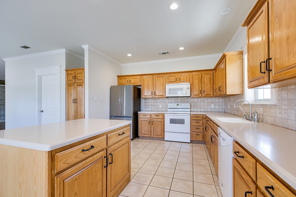 3469 Encino Dr Property Photo 39