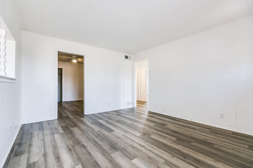 1318 Fulton St Property Photo 3