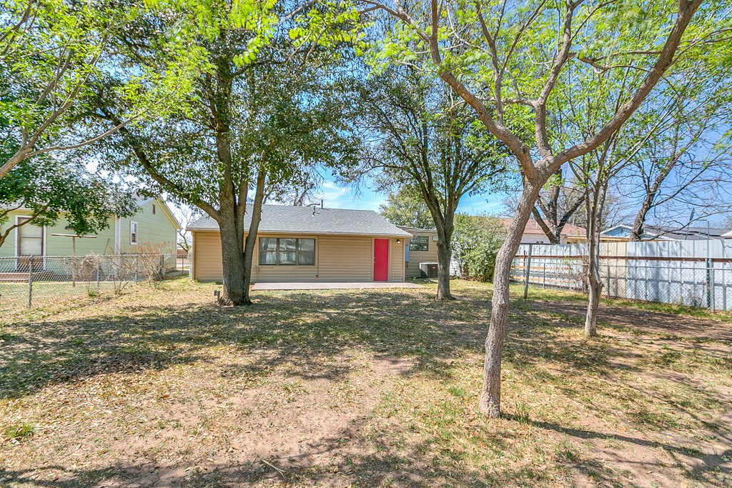 1318 Fulton St Property Photo 21