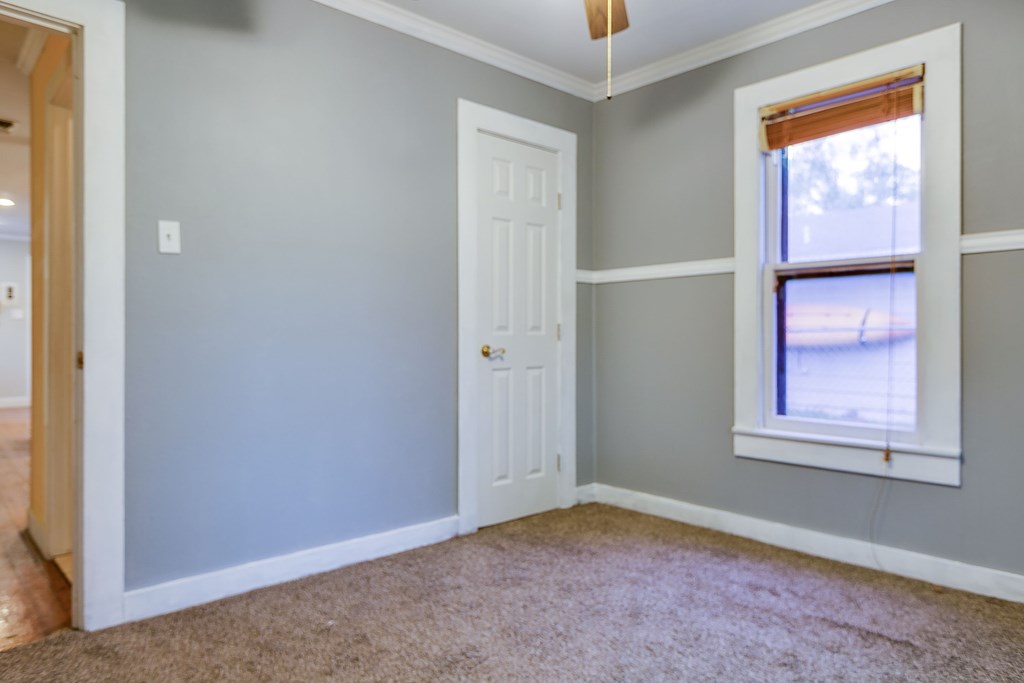 6626 Knickerbocker Rd Property Photo 8