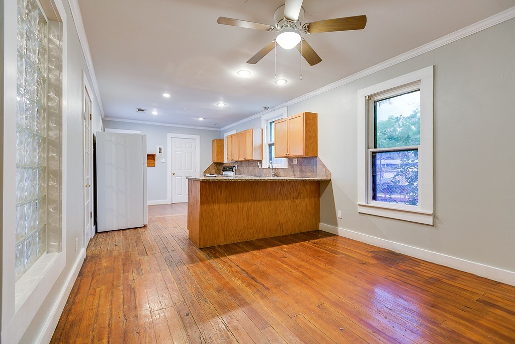 6626 Knickerbocker Rd Property Photo 11