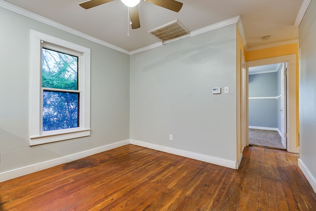 6626 Knickerbocker Rd Property Photo 12