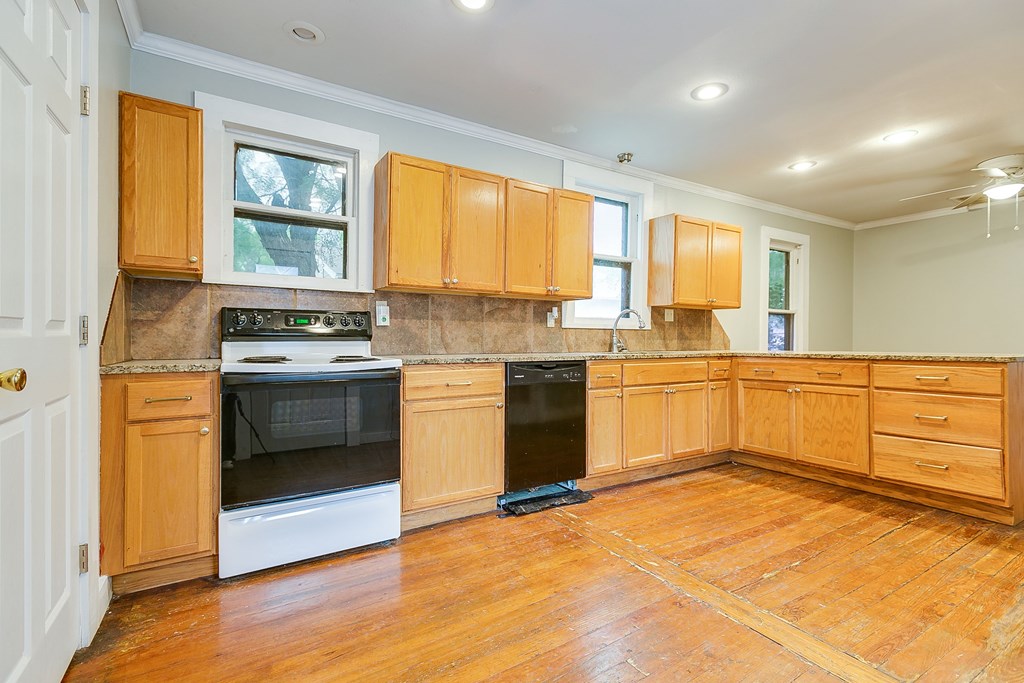 6626 Knickerbocker Rd Property Photo 13