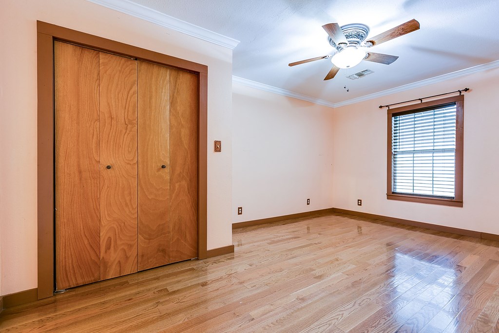6626 Knickerbocker Rd Property Photo 17