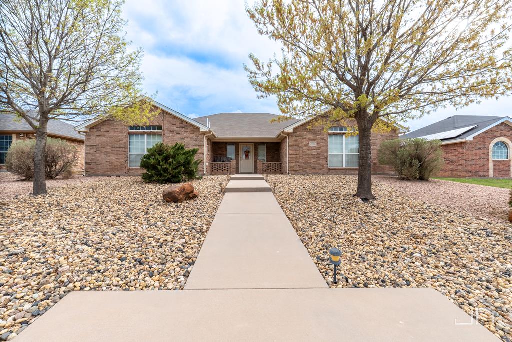 3641 Grandview Dr Property Photo