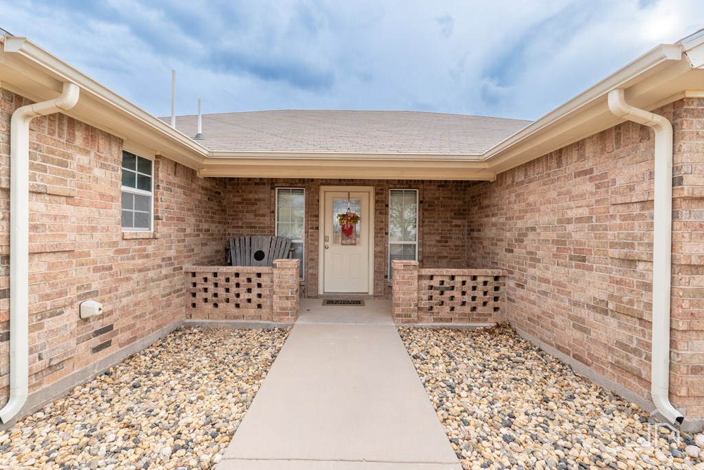 3641 Grandview Dr Property Photo 5