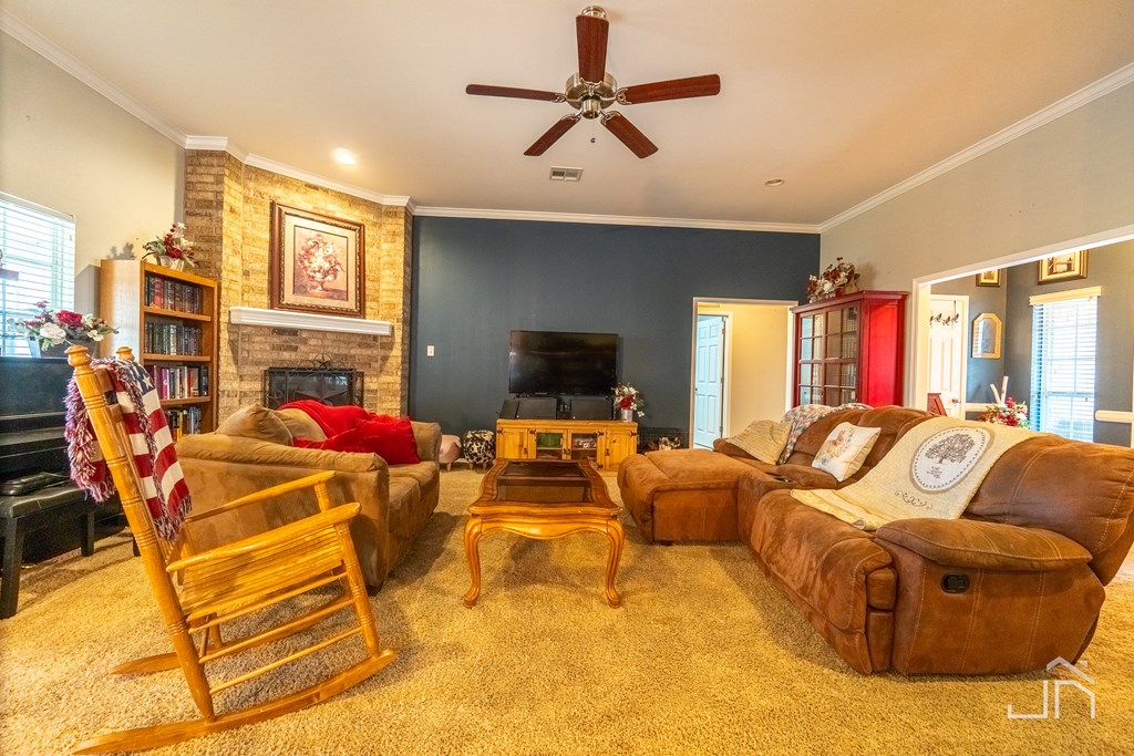 3641 Grandview Dr Property Photo 11