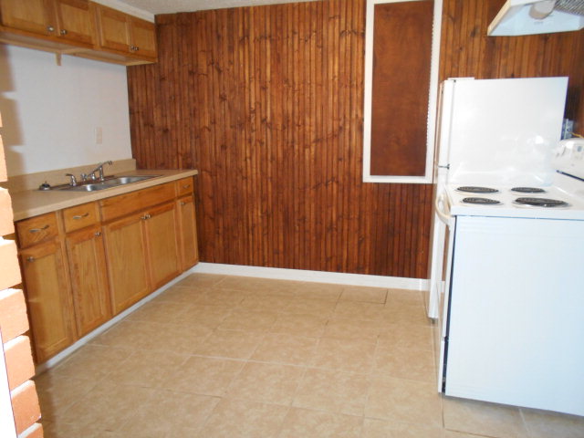 2262 Joy Rd Property Photo 4